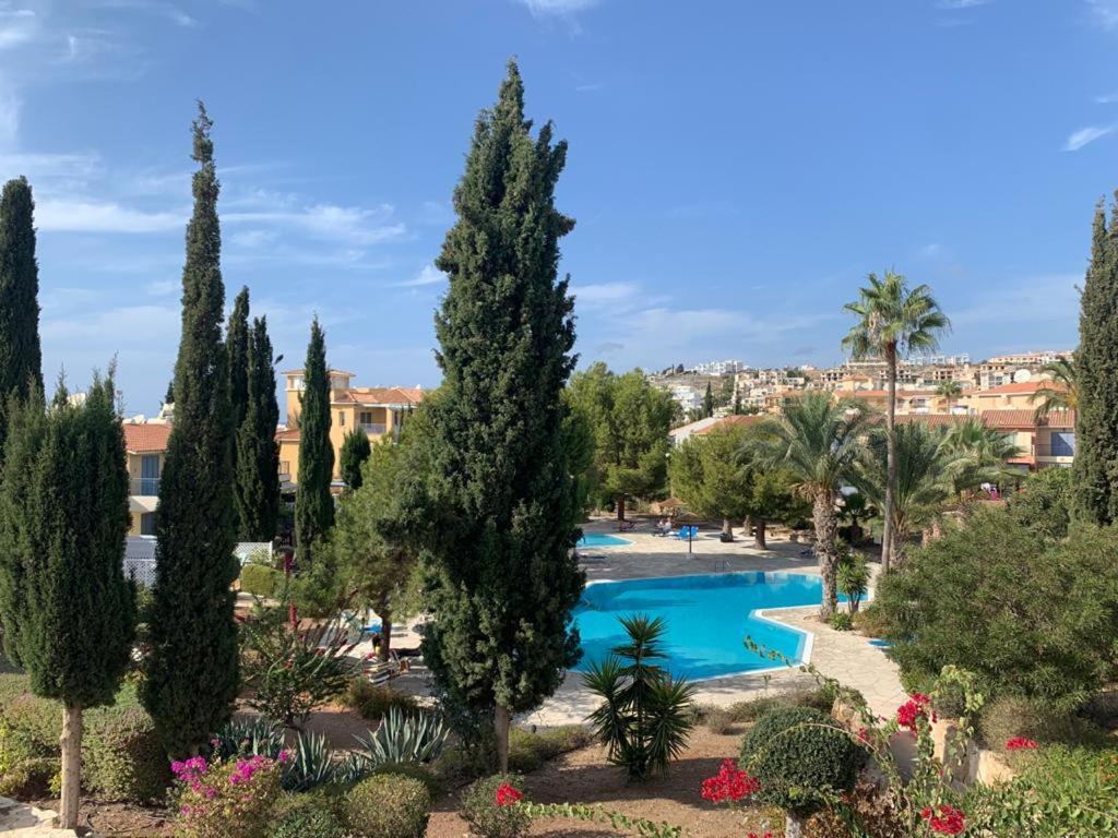 Regina Gardens - Spacious 3 Bed, 2 Bath Maisonette Paphos Exterior foto