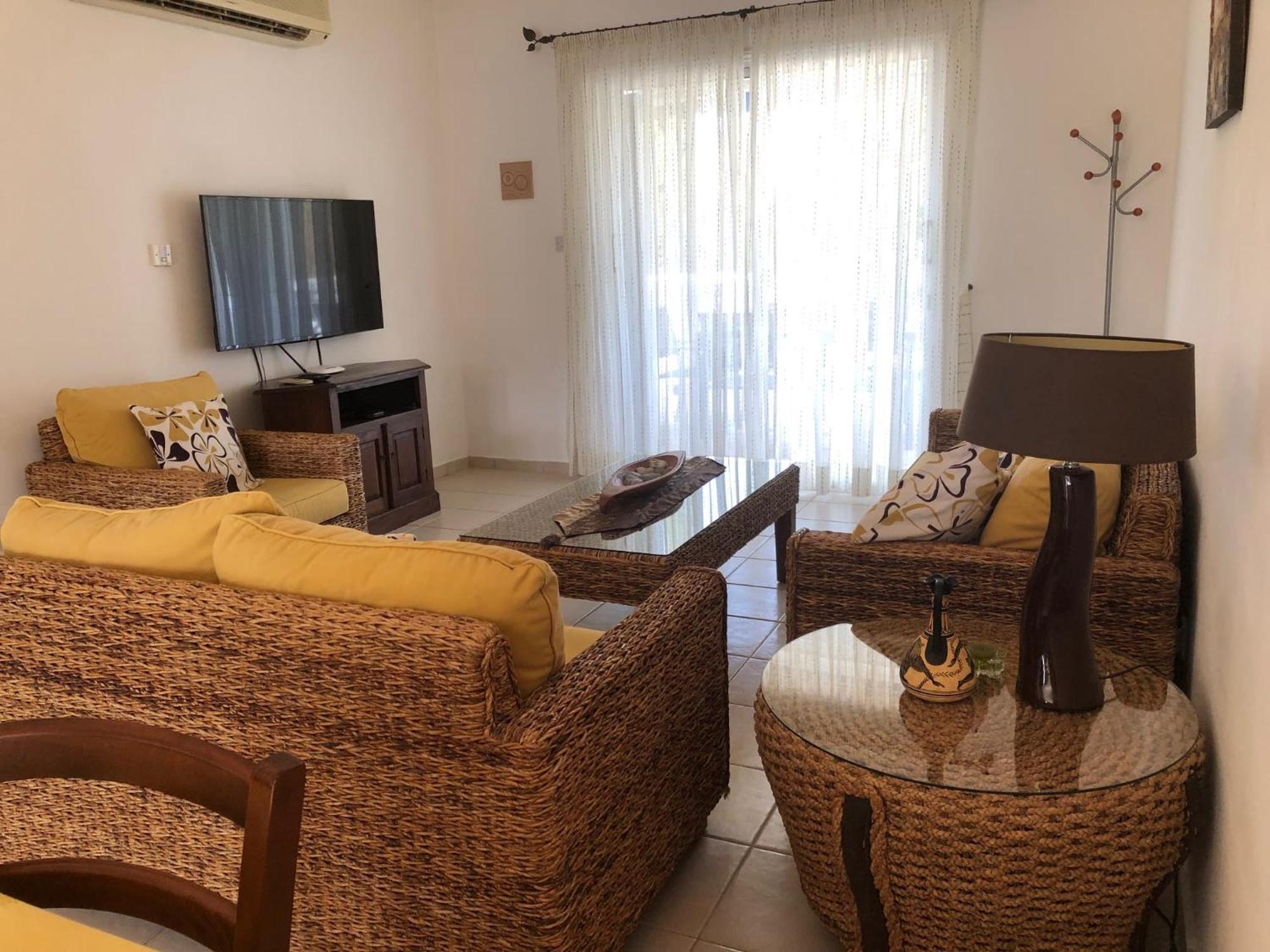 Regina Gardens - Spacious 3 Bed, 2 Bath Maisonette Paphos Exterior foto